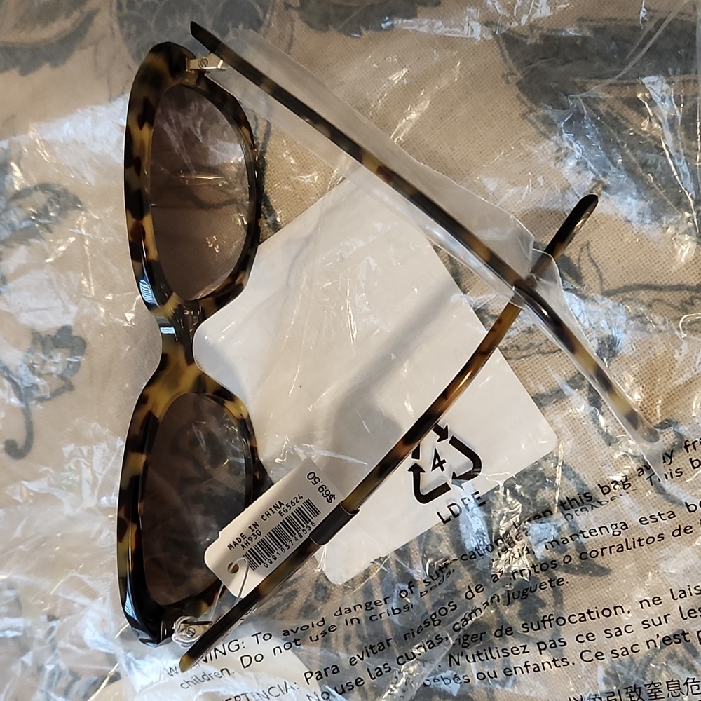 J. Crew Palma tortoise shell print oversized sunglasses - Picture 4 of 5